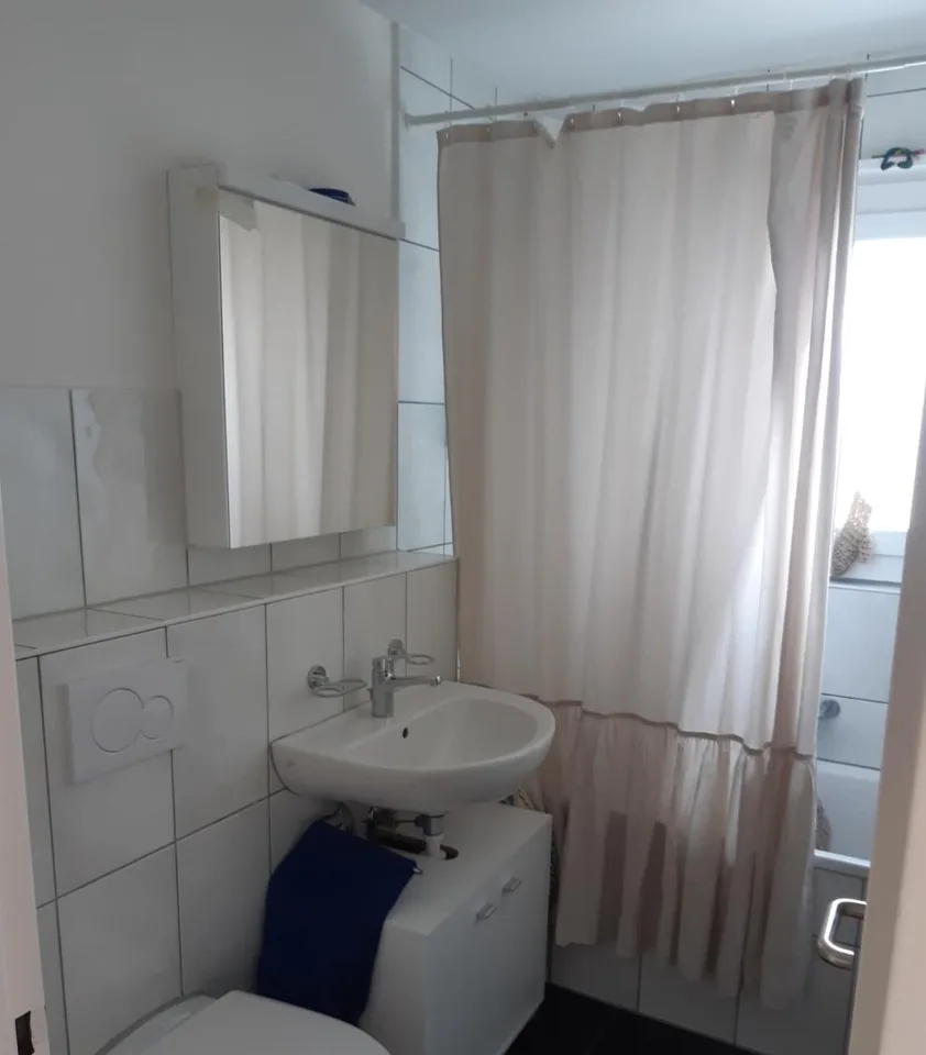 Helle 4-Zimmer-Wohnung mit schöner Aussicht in Nidau – Foto 8 von 9