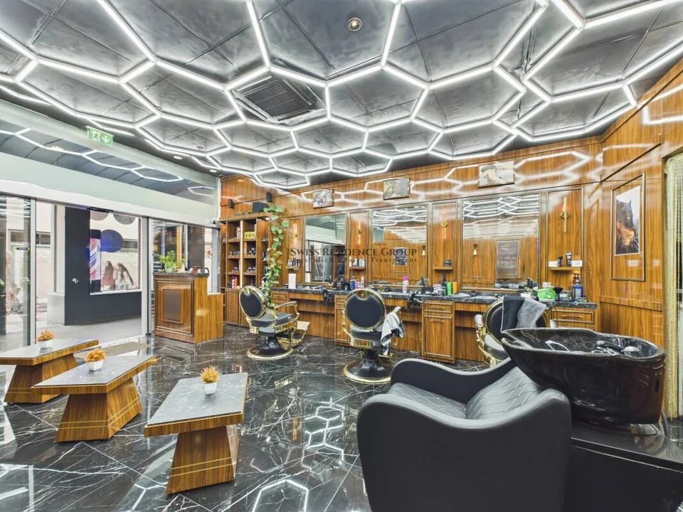 Commencez - Salon de coiffure entièrement équipé à Winterthur