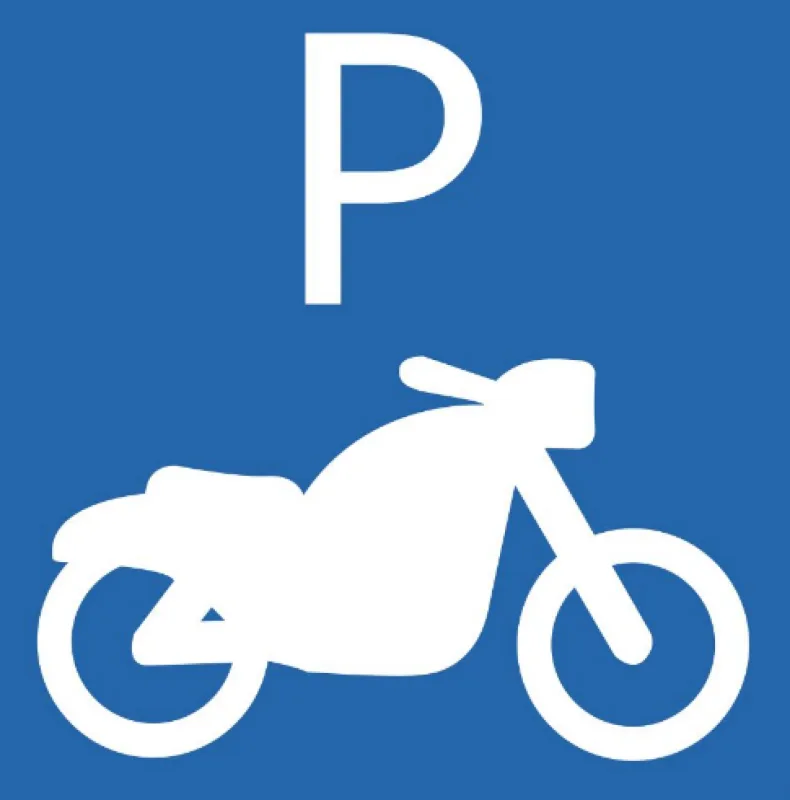 Motorrad-Parkplatz in Einstellhalle