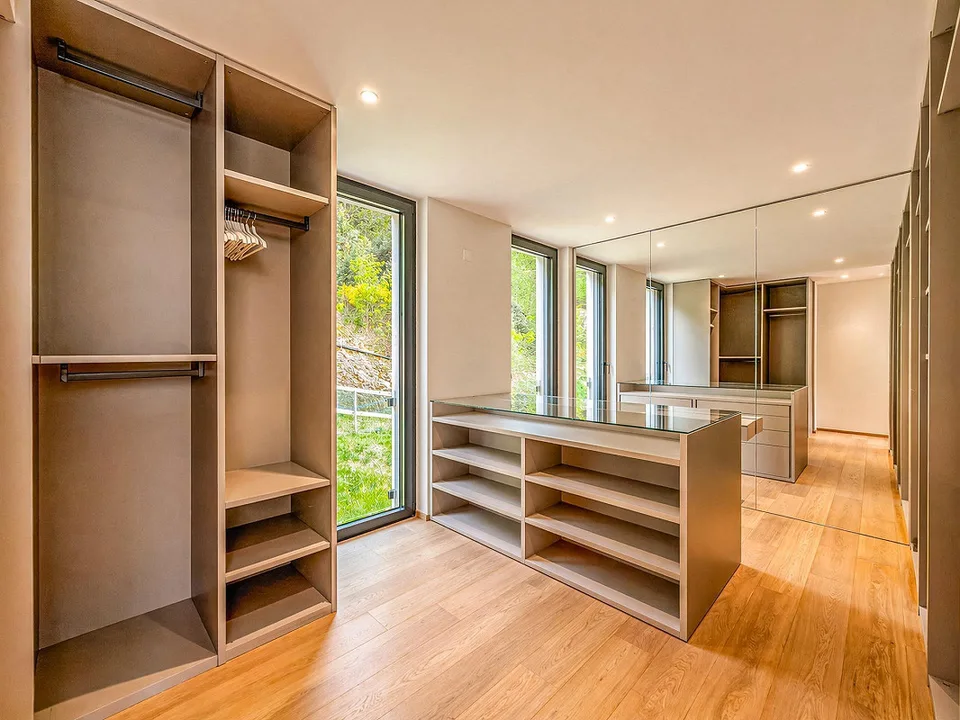 Penthouse de luxe 4.5 pièces avec vue sur le lac à Bissone