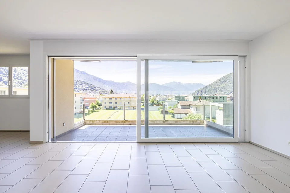 ELEGANTE 4.5 ZIMMER IN BELLINZONA NORD
