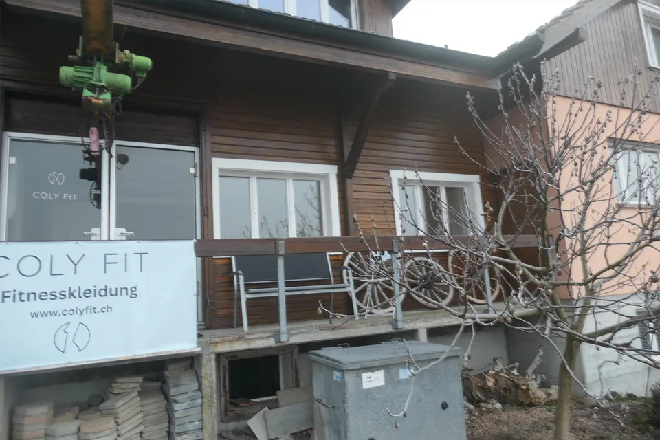 Gewerberaum mit Parkmöglichkeiten