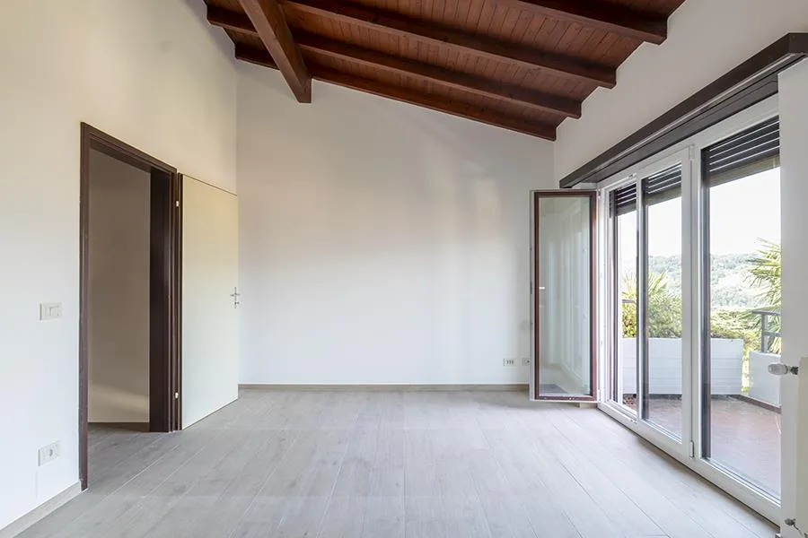 DUPLEX SUL LAGO DI 4 LOCALI A MAGADINO – foto 10 di 15