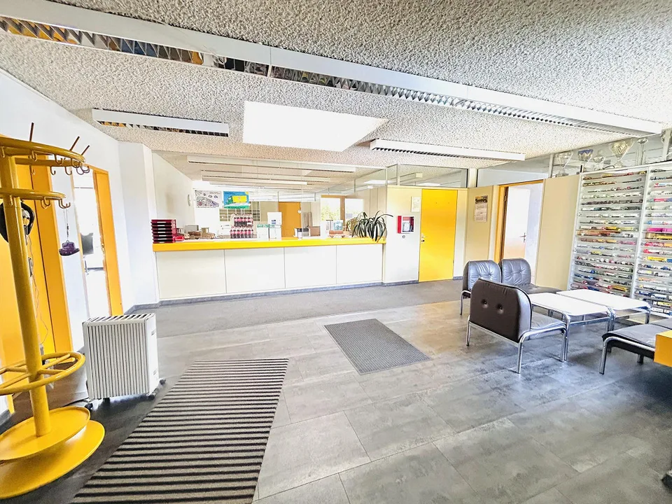 68 m² Bureau/Espace Commercial (Première Occupation)