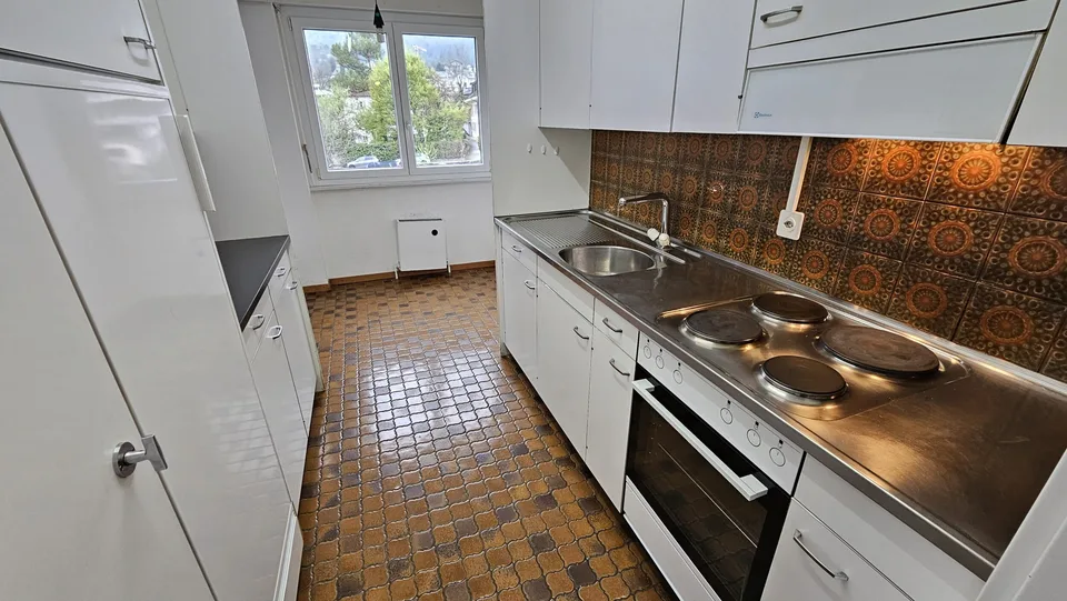 Zu vermieten in Delémont 4.5-Zimmer-Wohnung im 2. Stock