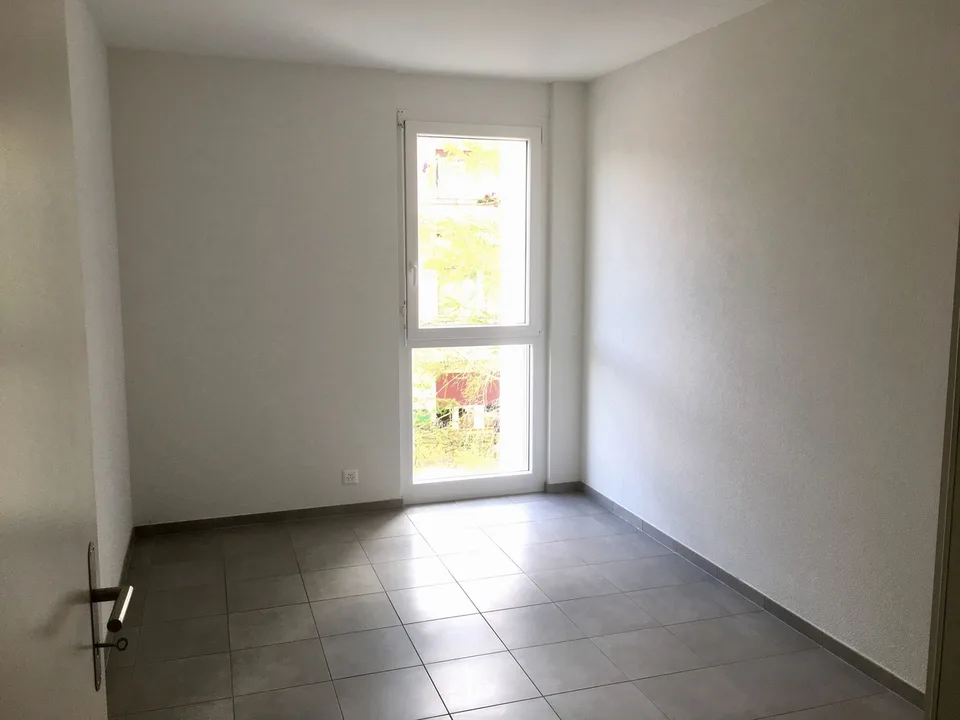 Geräumige 3.5-Zimmer-Wohnung im 2. Stock