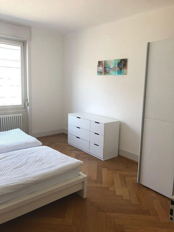 Stilvolle möblierte 4-Zimmerwohnung mit Balkon