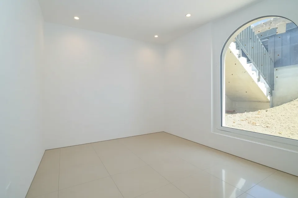 Außergewöhnliche professionelle Fläche von 124 m² in einem neuen und dynamischen Viertel