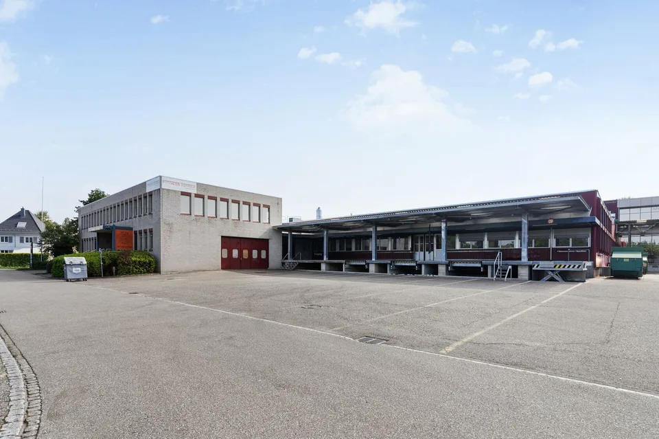 Il tuo spazio di stoccaggio efficiente con un'altezza generosa!
