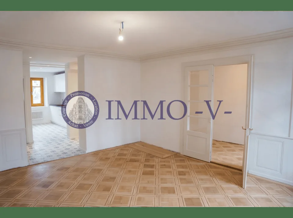 Cachet et élégance au centre-ville - appartement rénové avec caractère