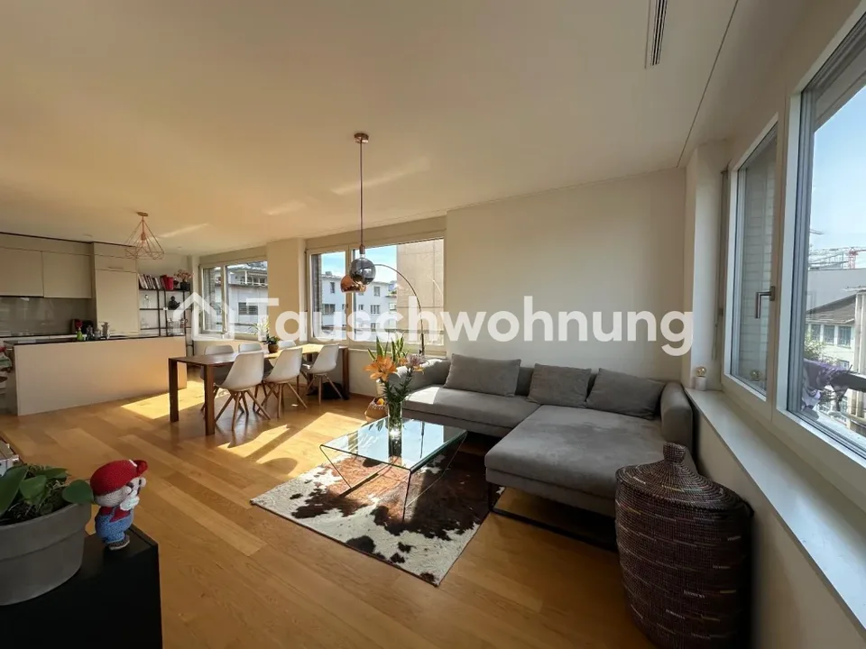 Helle und moderne Wohnung im Kreis 9