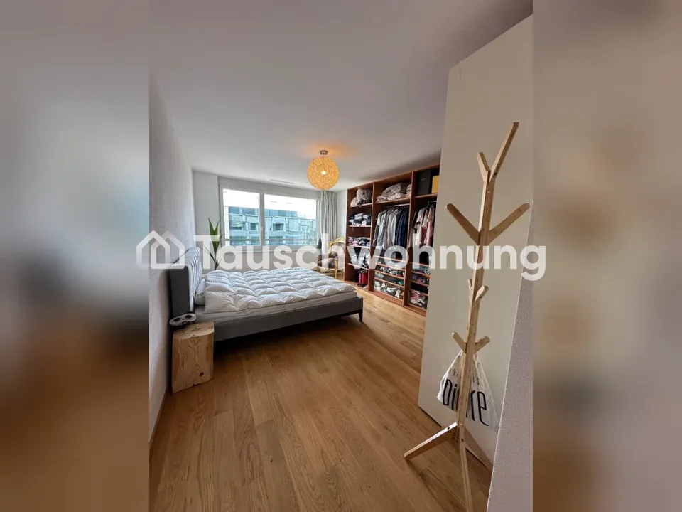 Helle und moderne Wohnung im Kreis 9