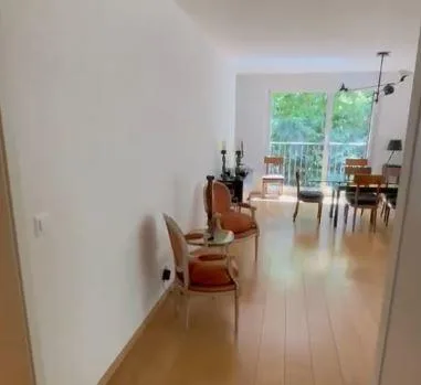 Indirizzo esclusivo a Conches: Splendido appartamento in affitto - 150m2 - giardino privato - Piano terra