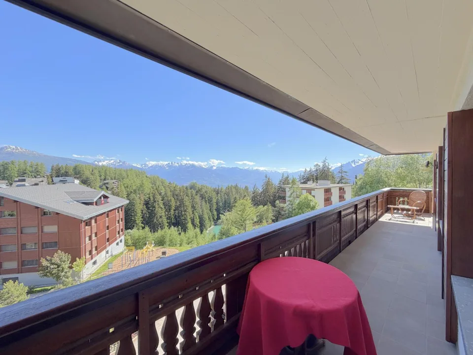 Appartement 4.5 pièces de standing à louer à l’année à Crans-Montana – Vue panoramique exceptionnelle sur les Alpes – Foto 24 von 26