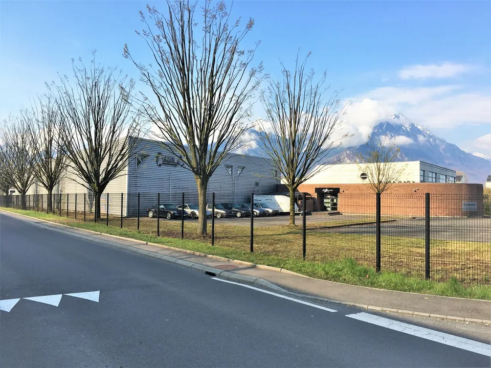Büro/Geschäft/Werkstatt 103 m2 - 2 Monate kostenlos zur Verfügung gestellt