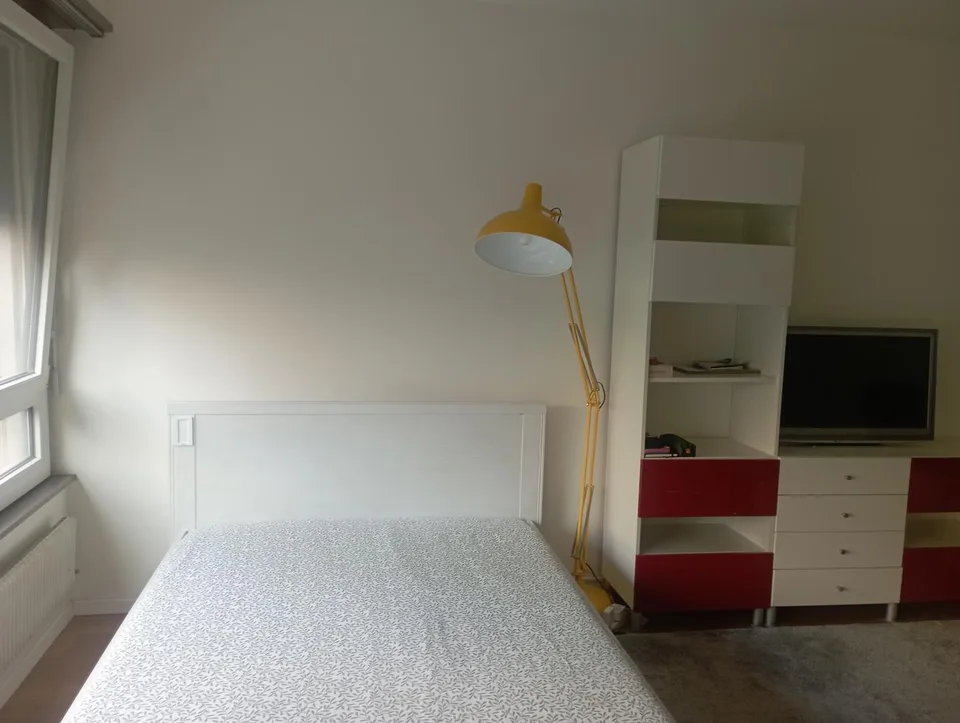 Seltene Gelegenheit in Délices: 1,5-Zimmer-Studio - Rechte Seite - Möbliert