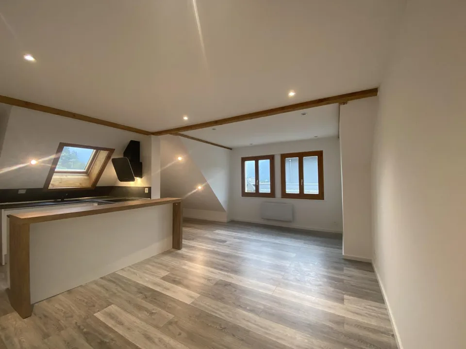 Dachgeschoss 3.5 Zimmer