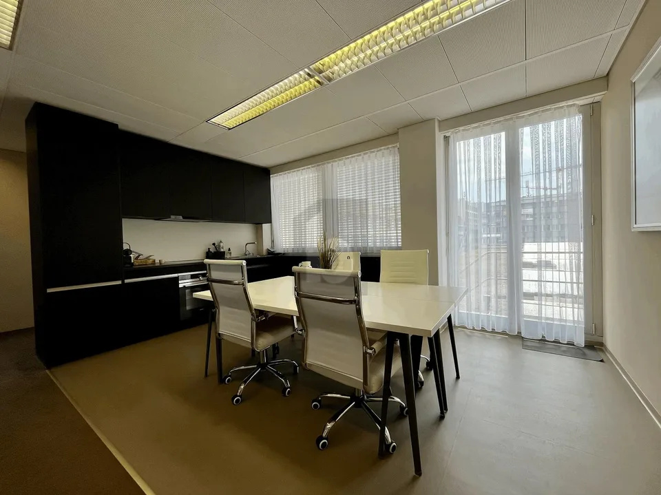 SPACIOUS IN A CENTRAL LOCATION