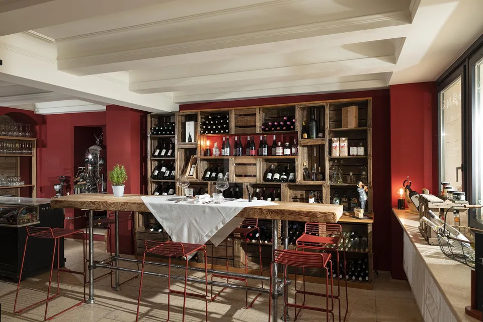 MAGNIFIKANTER GASTRONOMISCHER RAUM