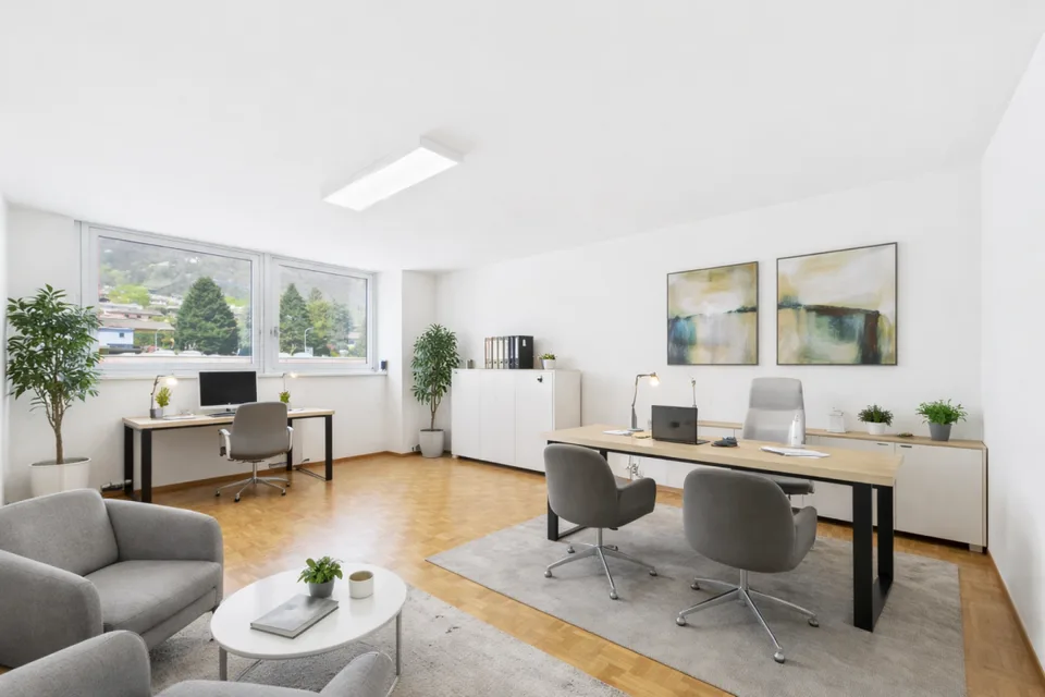 Ufficio con cucina e bagno privati