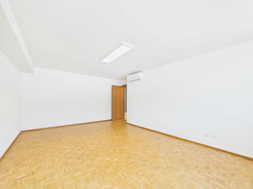 Office with private kitchen and bathroom