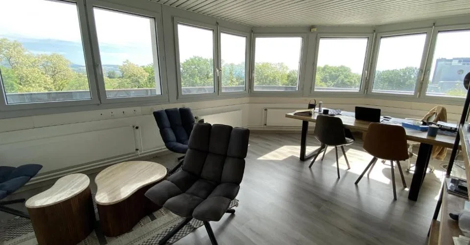 Bureau 5 pièces