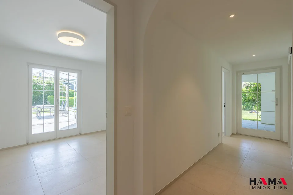 FIRST RENTAL - exclusive 2.5-room apartment with shared pool
