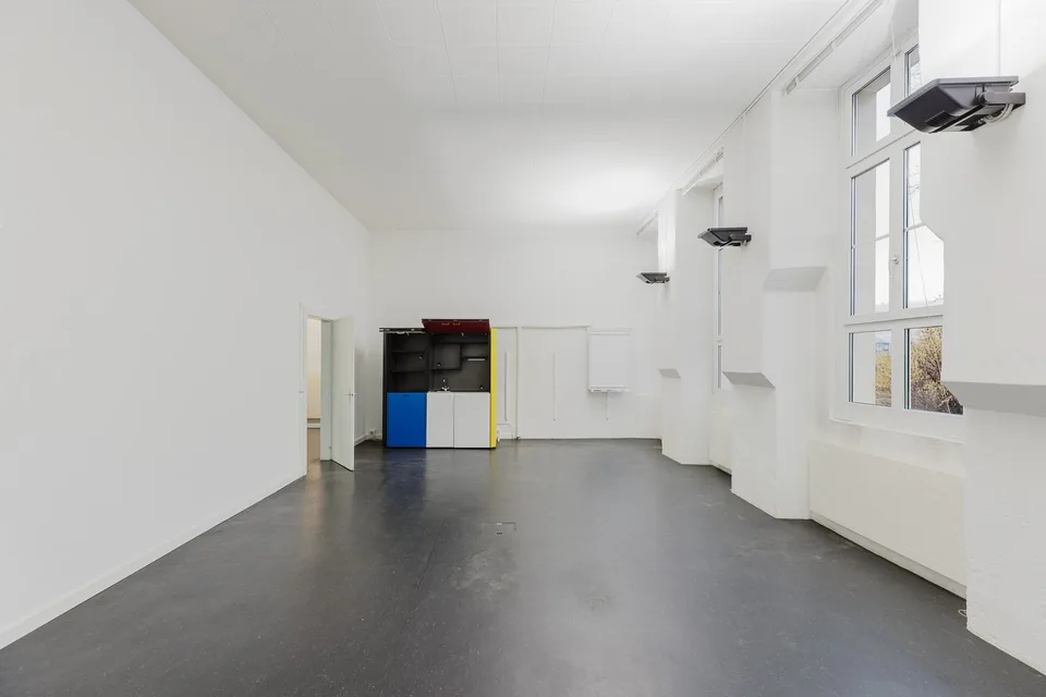 Espace commercial pratique avec diverses utilisations à louer