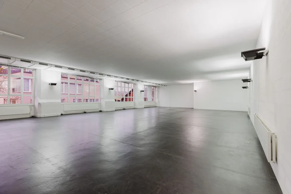Espace commercial pratique avec diverses utilisations à louer