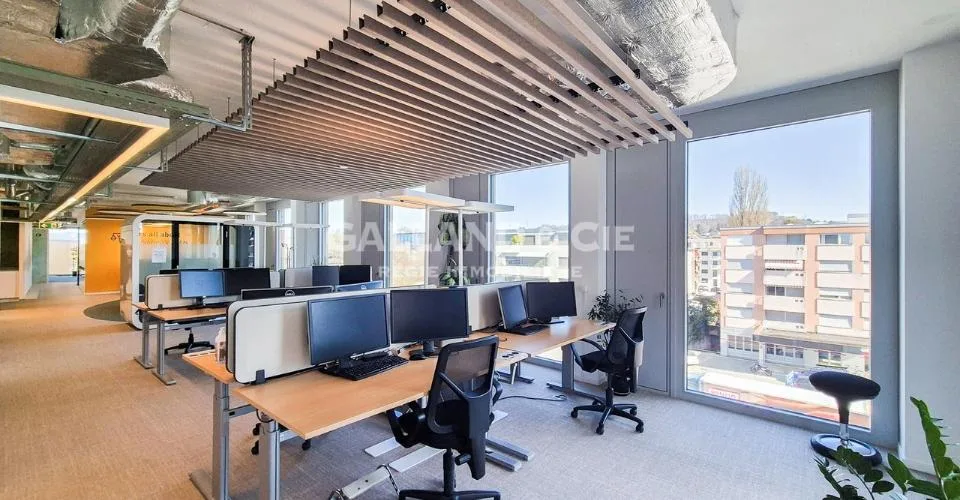 Bureau 1 pièce