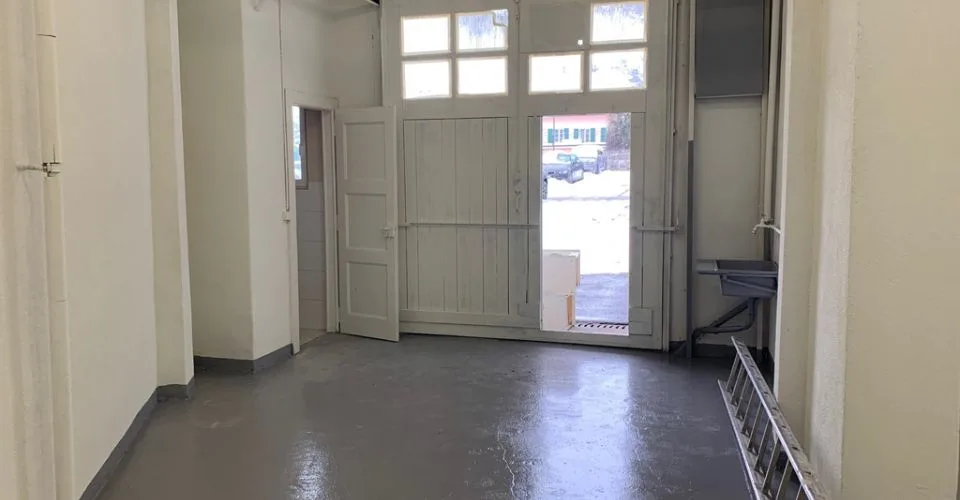 Dépôt au rez-de-chaussée – Foto 6 von 6