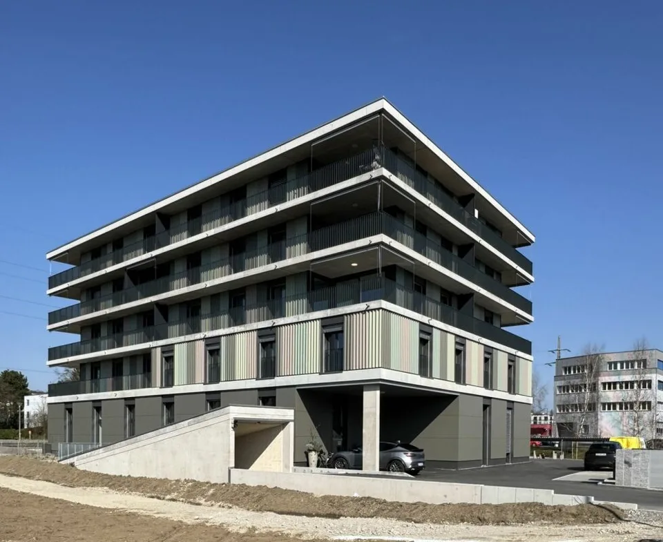 Attraktive Büro- &amp; Praxisfläche direkt am Bahnhof Buchs-Dällikon