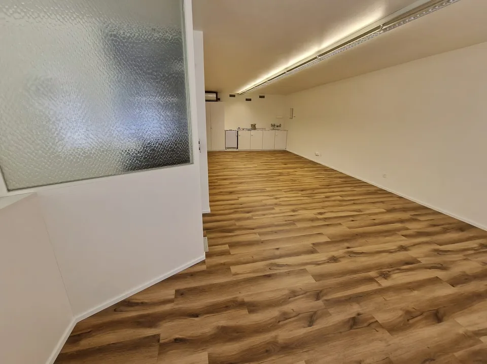 Charmantes Ladenlokal / Gewerberaum im EG 42m2 – Foto 5 von 7