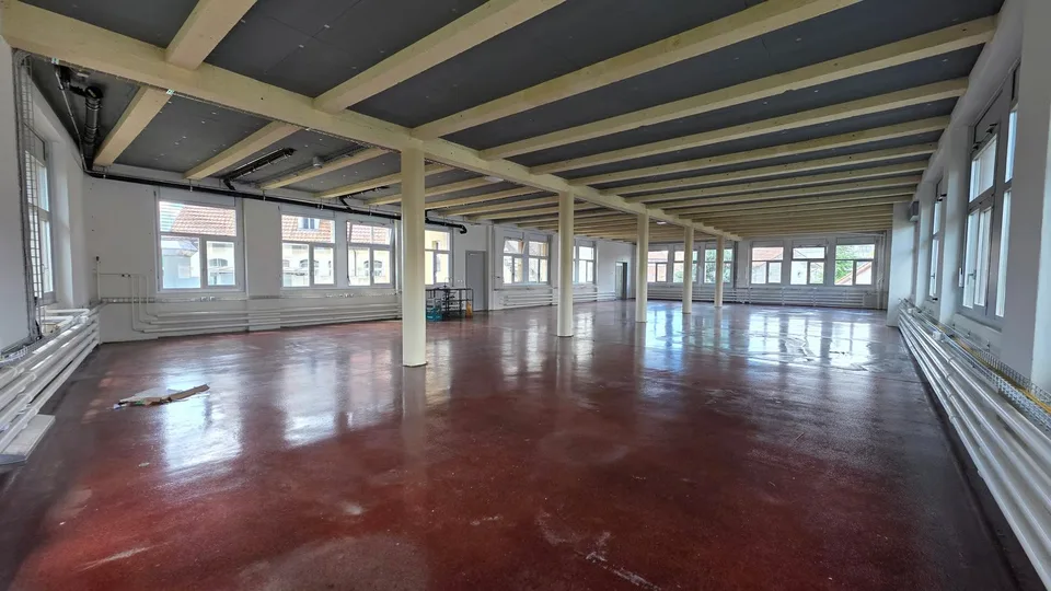 Säulenhalle zum Durchstarten - im ÖUFI AREAL! – Foto 5 von 10