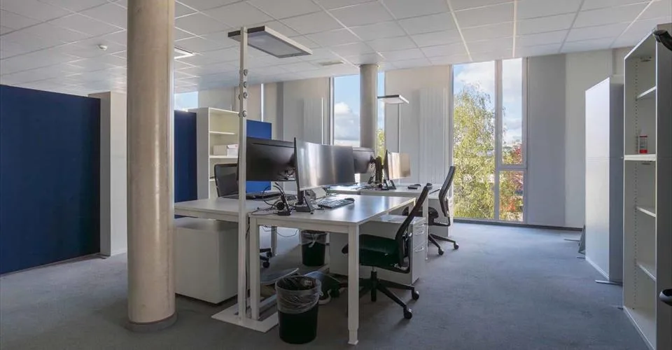 Büro 5 Zimmer
