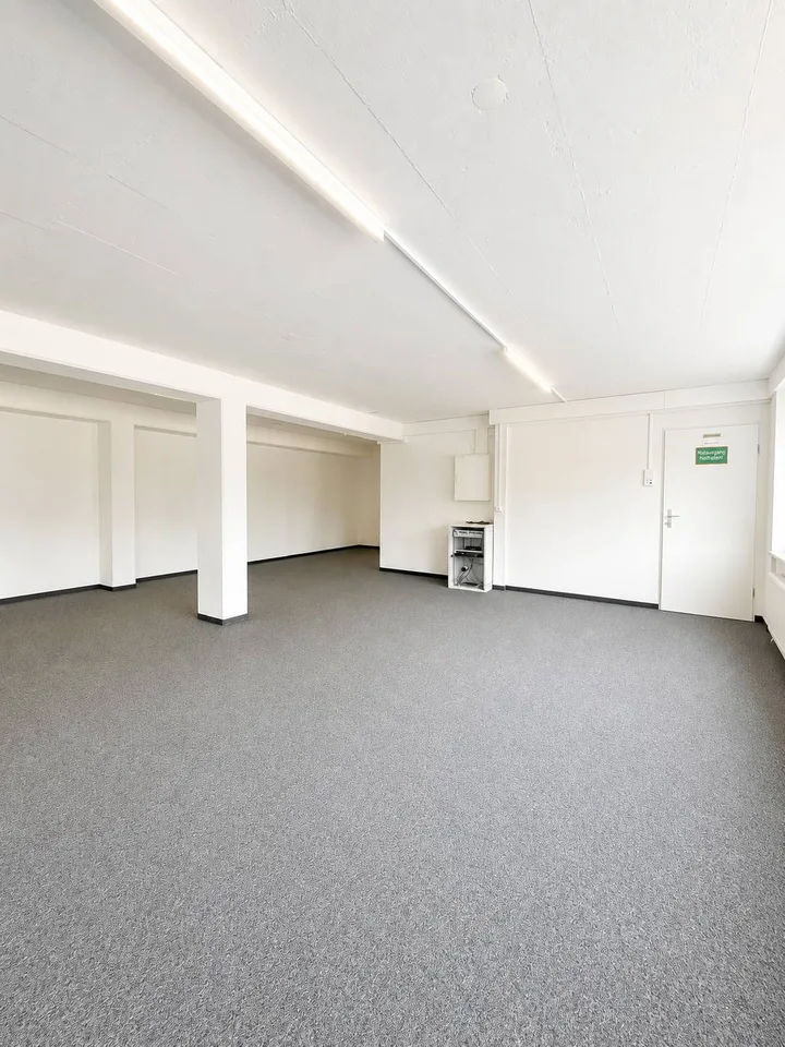 Gewerbefläche zur Miete an der Brandbachstrasse 10 in Dietlikon