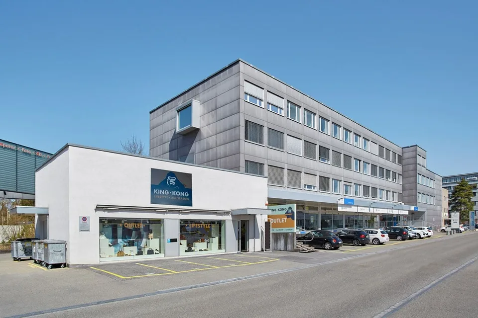 Büro- / Gewerbefläche in hoch frequentiertem Einkaufs- und Industriegebiet in Dietlikon
