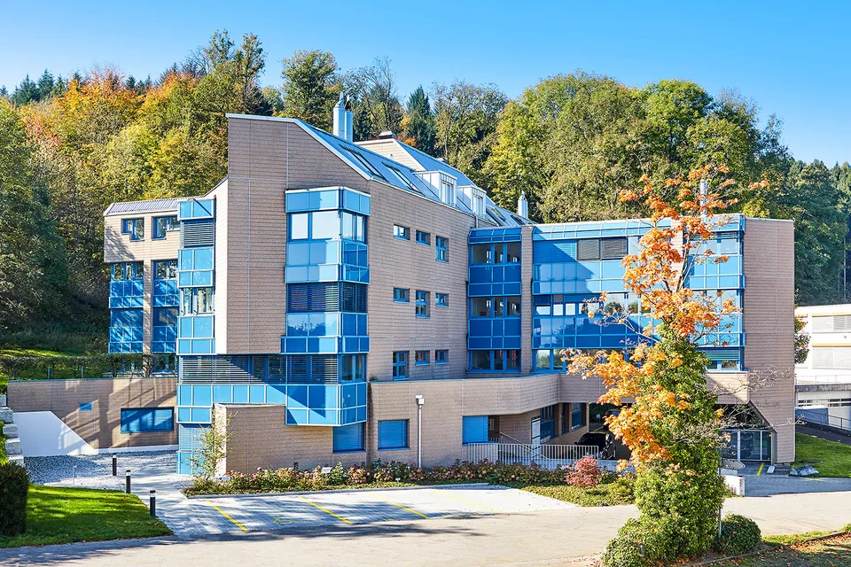 Ihr neuer Arbeitsplatz in gepflegter Liegenschaft an der Bönirain­strasse in Thalwil