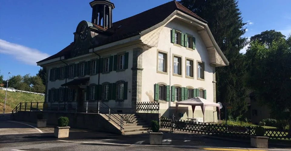 Local commercial dans les combles de l'ancien collège – photo 10 sur 10