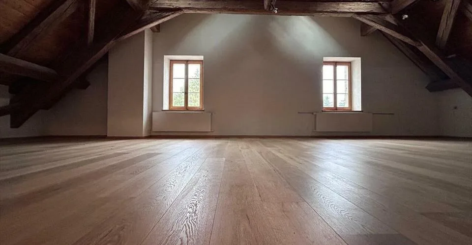 Local commercial dans les combles de l'ancien collège – photo 9 sur 10
