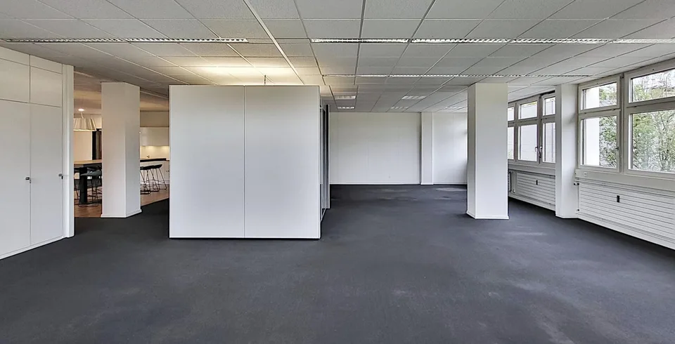 Espaces commerciaux/bureaux passionnants et climatisés à Urdorf !