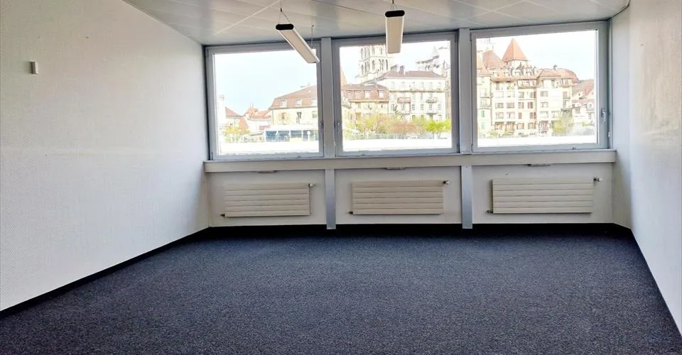 Büro 8 Zimmer