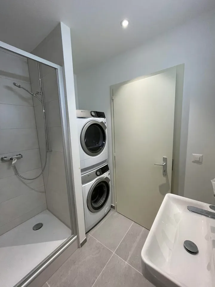 Zu vermieten - Schönes 4.5-Zimmer-Apartment in Fribourg – Foto 7 von 10