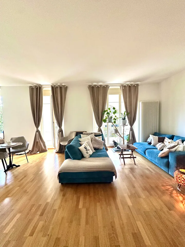 Chambre à louer dans un spacieux appartement de 3.5 pièces à Lausanne, colocation à deux femmes