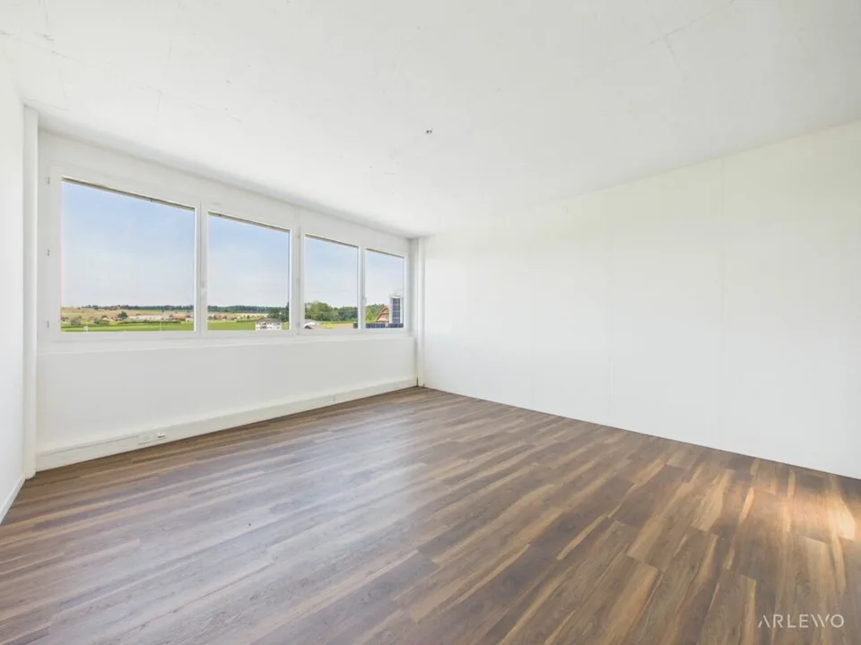 Ausgebaute Kleinfläche für Büro oder stilles Gewerbe