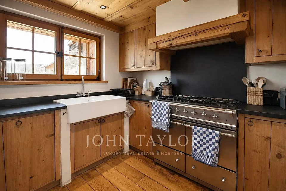 Authentic Alpine Chalet for Rent – Verbier