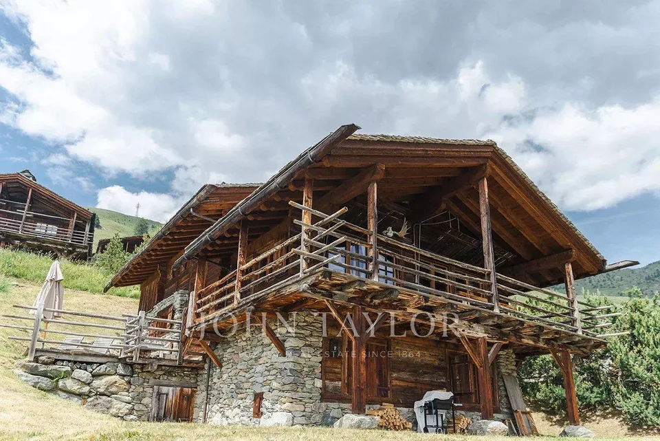 Authentic Alpine Chalet for Rent – Verbier