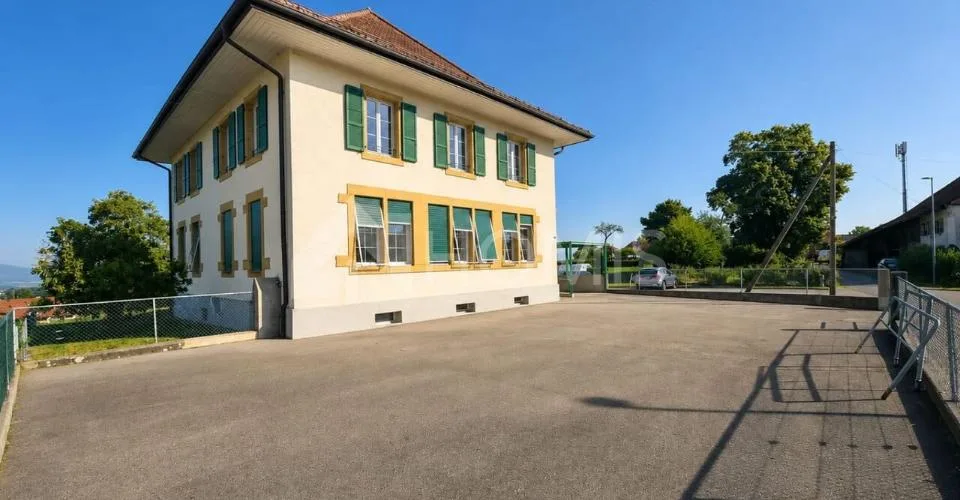 Büros mit Geschichte: Die ehemalige Schule von Poliez-Pittet – Foto 11 von 13