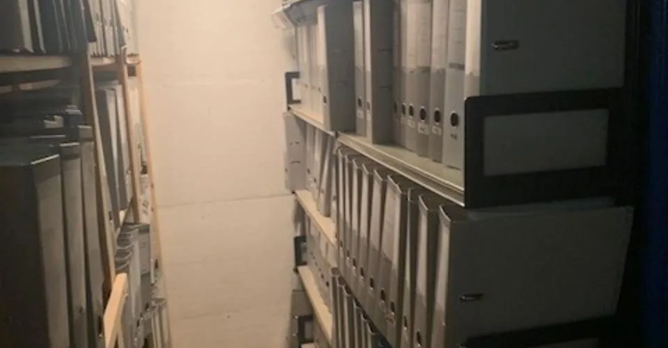 Industrial 1 room