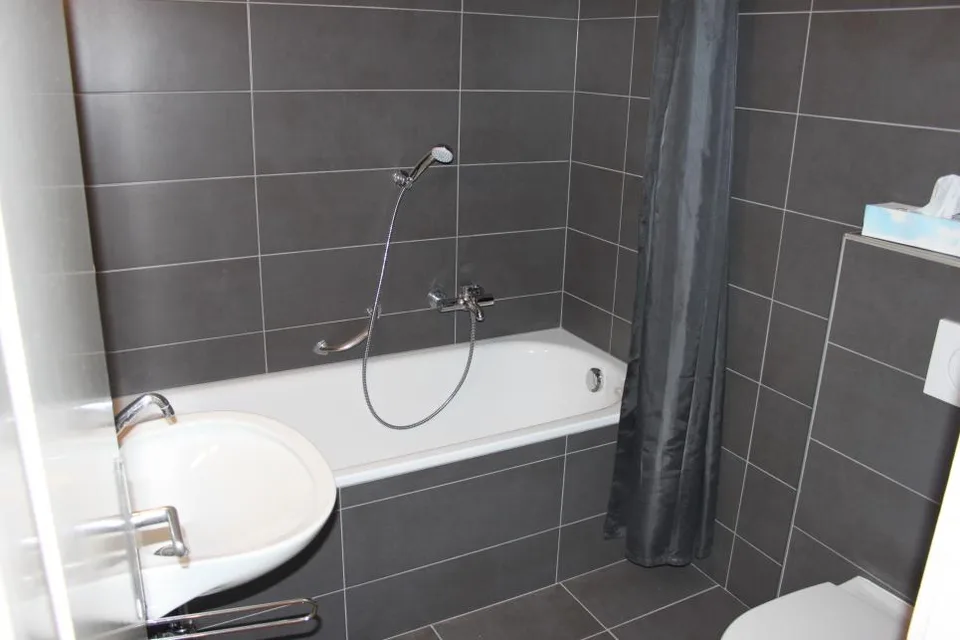 En plein centre de Crans-Montana, à louer bel appartement – Foto 22 von 22